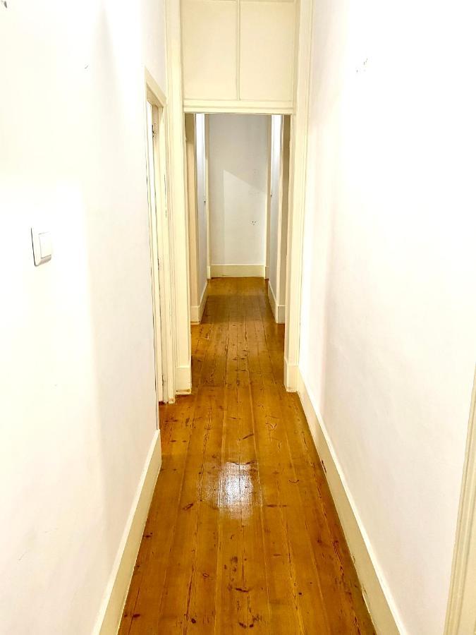 Artdeco Chiado 4 - Large Comfortable Double Room With Shared Bathroom Lisboa Екстериор снимка