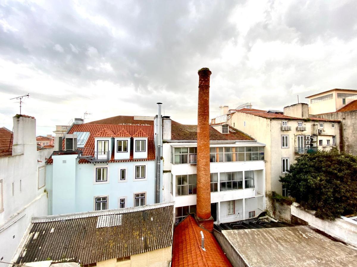 Artdeco Chiado 4 - Large Comfortable Double Room With Shared Bathroom Lisboa Екстериор снимка